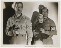 8g801 SAIGON 8x10 still 1948 Alan Ladd pointing gun by Veronica Lake & Douglas Dick!