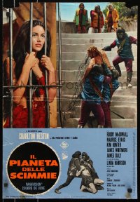 8j941 PLANET OF THE APES Italian 18x27 pbusta 1968 Charlton Heston captured, caged Linda Harrison!