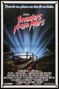 8k711 INVADERS FROM MARS 1sh 1986 Hooper, Rider art, there's no place on Earth to hide, PG-rated!