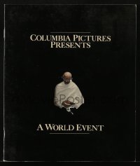 8m118 GANDHI world premiere souvenir program book 1982 Ben Kingsley as The Mahatma, die-cut cover!