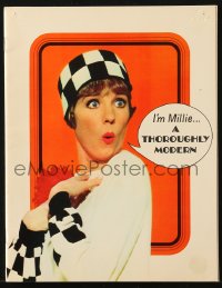8m335 THOROUGHLY MODERN MILLIE souvenir program book 1967 Julie Andrews, Mary Tyler Moore, Channing