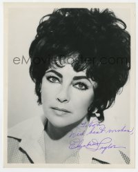 8p871 ELIZABETH TAYLOR signed 8x10 REPRO still 1980s head & shoulders portrait with great hair!