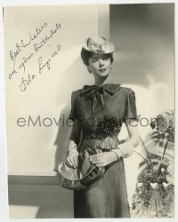 8p492 IDA LUPINO signed 7.5x9.25 still 1944 modeling smart silk outfit w/accessories by Henry Waxman!
