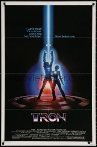 8t925 TRON 1sh 1982 Walt Disney sci-fi, Jeff Bridges in a computer, cool special effects!