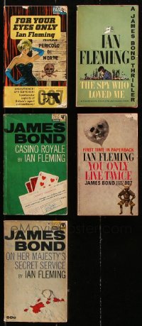 9d027 LOT OF 5 JAMES BOND PAPERBACK BOOKS 1960s For Your Eyes Only, Casino Royale & more!