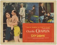 1k037 CITY LIGHTS TC R1950 Charlie Chaplin as the Tramp, classic boxing comedy!
