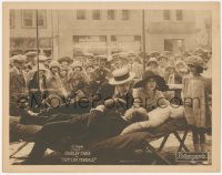 2c216 ISN'T LIFE TERRIBLE LC 1925 wacky Charley Chase in bed in store window by crowd, Leo McCarey