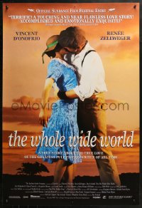 2r963 WHOLE WIDE WORLD 1sh 1996 romatic image of Vincent D'Onofrio and Renee Zellweger!