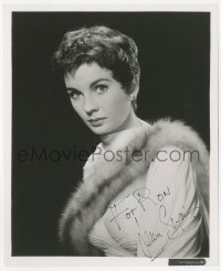 3f0628 JEAN SIMMONS signed 8x10 still 1950s beautiful portrait with fur over black background!