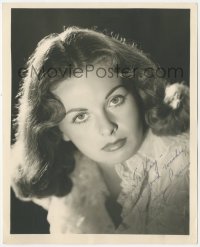 3f0630 JEANNE CRAIN signed deluxe 8x10 still 1940s beautiful portrait over black background!