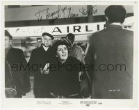 3f0678 MAUREEN STAPLETON signed 8x10 still 1970 nominated for Best Supporting Actress in Airport!