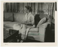 3f0701 PATRICIA OWENS signed 8x10 still 1958 happy seated close up on couch from The Fly!