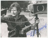 3f0729 ROMAN POLANSKI signed French 7.25x9 still 1980s candid on the outdoor set of a movie!