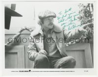 3f0730 RON HOWARD signed 8x10 still 1982 great seated candid of the director on the Night Shift set!