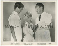 3f0734 SANDRA DEE signed 8x10 still 1963 with Peter Fonda & Macdonald Carey in Tammy and the Doctor!