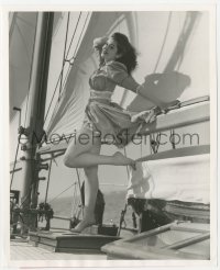 3r0095 ANN RUTHERFORD 8.25x10 still 1941 sexy portrait in three-piece sunsuit on sailboat!