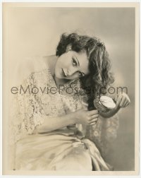 3r0235 FRANCES DEE 8x10.25 still 1931 brushing her hair a day after an egg shampoo!