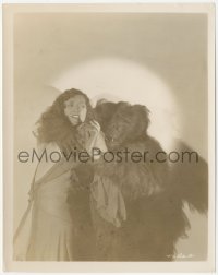 3r0266 GORILLA 8x10.25 still 1930 great image of fierce gorilla grabbing scared Lila Lee, rare!