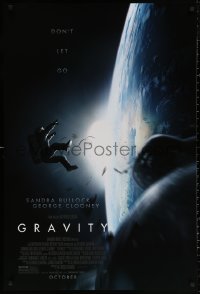 3t0873 GRAVITY advance DS 1sh 2013 October style, Sandra Bullock & George Clooney, don't let go!