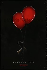 3t0931 IT CHAPTER TWO teaser DS 1sh 2019 King, creepy image of Pennywise holding two red balloons!