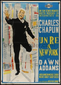 3w1070 KING IN NEW YORK Italian 1p 1957 great completely different art of giant Charlie Chaplin!