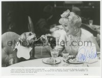 3y0286 EVE ARDEN signed 7x9.25 still 1981 cute scene dining with her dog in Under the Rainbow!