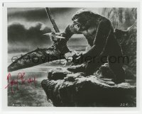 3y0815 FAY WRAY signed 8x10 REPRO still 1980s cool special effects scene from 1933's King Kong!