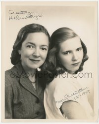 3y0306 HELEN HAYES signed deluxe 8x10 still 1948 with actress daughter Mary MacArthur by Vandamm!