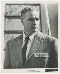3y0355 MARLON BRANDO signed 8x10 still 1965 close portrait in suit & tie from Morituri!