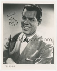 3y0455 TEX BENEKE signed 8x10 publicity still 1940s great smiling portrait of the Big Band musician!