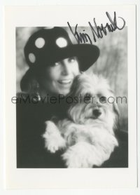 3y0469 KIM NOVAK signed 4x5 photo 1980s great smiling portrait with her adorable dog!