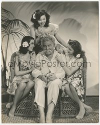 3z0058 BEACHCOMBER 7.5x9.25 still 1938 Charles Laughton with three tropical beauties by Bachrach!