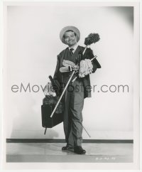 3z0158 FULLER BRUSH MAN 8.25x10 still 1948 salesman Red Skelton with his arms full by Ned Scott!