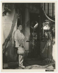 3z0213 ISLAND OF LOST SOULS candid 8x10.25 still 1933 Charles Laughton watching filming of scene!
