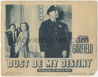 3z0740 DUST BE MY DESTINY LC #6 R1947 John Garfield & Priscilla Lane Lane avoiding police officer!