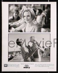 4g1120 THERE'S SOMETHING ABOUT MARY presskit w/ 4 stills 1998 Stiller, Diaz, Farrelly, coolest cover