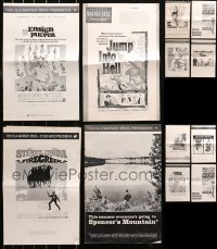 4h1010 LOT OF 16 UNCUT WARNER BROS. PRESSBOOKS 1960s advertising for a variety of movies!