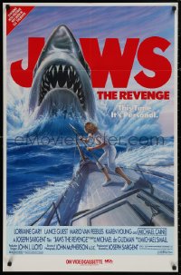 4j0529 JAWS: THE REVENGE 26x40 video poster 1987 great artwork of shark attacking ship, this time it's personal!