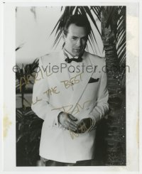 4p0556 BRUCE WILLIS signed 8x10 REPRO still 1980s portrait in tuxedo with hair from Moonlighting!
