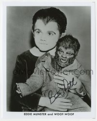 4p0492 BUTCH PATRICK signed 8x10 publicity still 1980s portrait as Eddie Munster holding Woof-Woof!