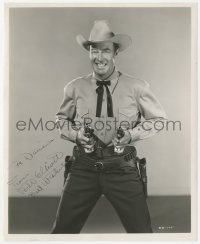 4p0432 WILLIAM 'WILD BILL' ELLIOTT signed 8x10 still 1940s smiling c/u with two guns by Roman Freulich!