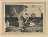 5a0271 MOONLIGHT & NOSES LC 1925 Hal Roach, Clyde Cook shining flashlight, directed by Stan Laurel!