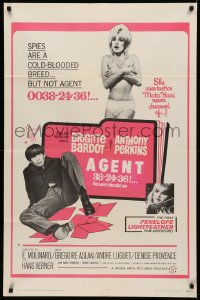 5d0027 AGENT 38-24-36 1sh 1965 Une ravissante idiote, Tony Perkins kisses sexy Brigitte Bardot!
