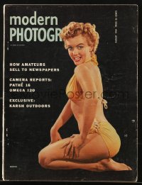 5f0782 MODERN PHOTOGRAPHY magazine August 1954 sexy Marilyn Monroe in swimsuit on the cover!