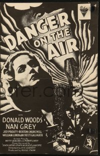 5g0705 DANGER ON THE AIR pressbook R1942 Nan Grey, Donald Woods, Jed Prouty, murder mystery!