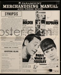 5g0880 PARIS WHEN IT SIZZLES pressbook 1964 Audrey Hepburn with gun & William Holden in France!