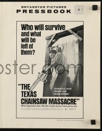 5g0974 TEXAS CHAINSAW MASSACRE pressbook 1974 Tobe Hooper cult classic slasher horror!