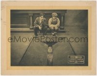 5s0195 BEHIND THE SCREEN LC R1920s Purviance watches Charlie Chaplin laughing at Goliath trapped!