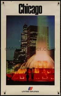 7m0070 UNITED AIRLINES CHICAGO 25x40 travel poster 1980s Buckingham Fountain and skyline!