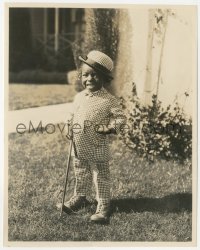 8k0034 ALLEN 'FARINA' HOSKINS 7.75x9.75 still 1920s great smiling portrait in wild suit, hat & cane!